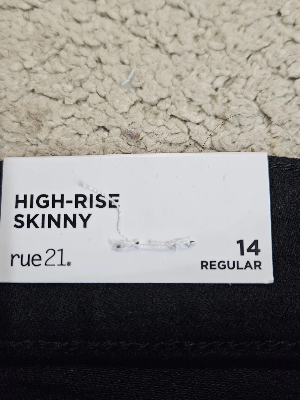 Classic High-Rise Black Women's Jeans - Picture 6 of 10